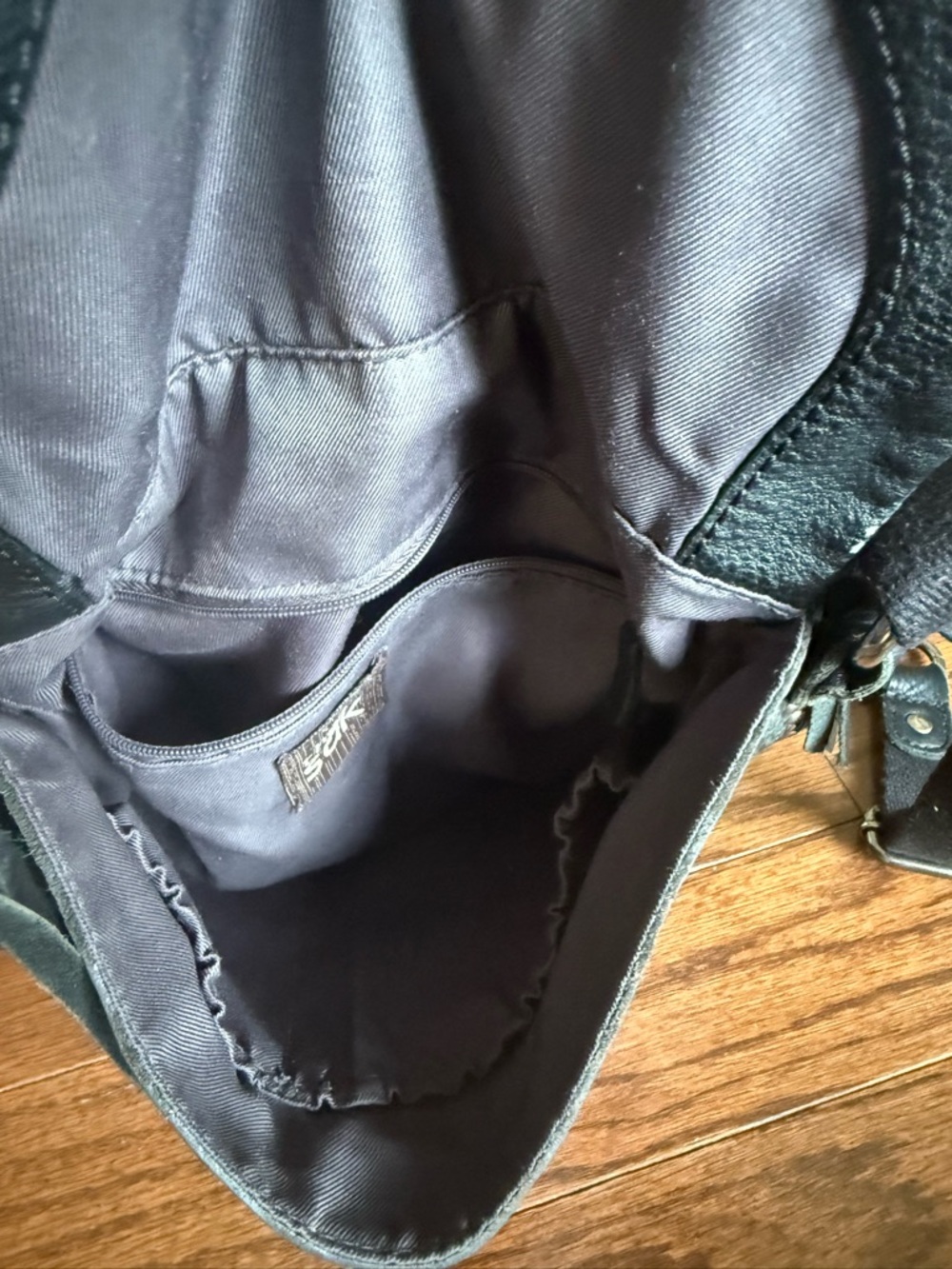 The Sak Black Silverlake Leather Crossbody bag - Picture 11 of 14